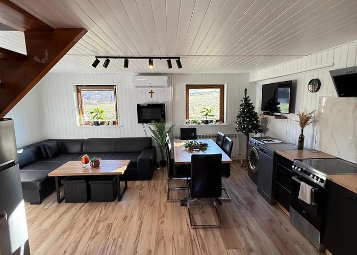 Na Spacerowej Willa *